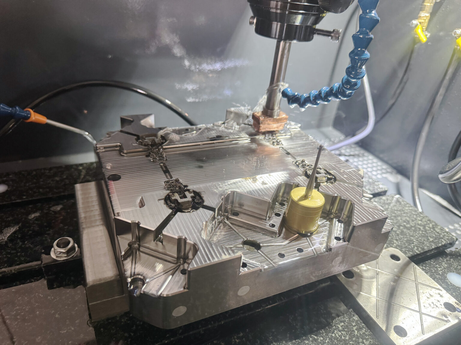 Rub Machining EDM processingEDM Processing Services for Precision Molds | CNMOULDING ...